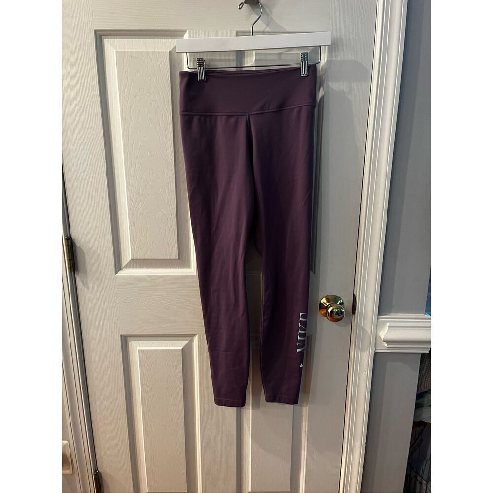 Nike Dri-Fit One Mid-Rise Side Graphic Leggings in Amethyst Smoke sz S EUC - Picture 2 of 8